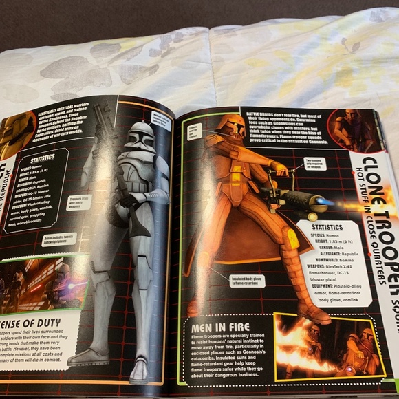 Star Wars Book - Picture 3 of 3